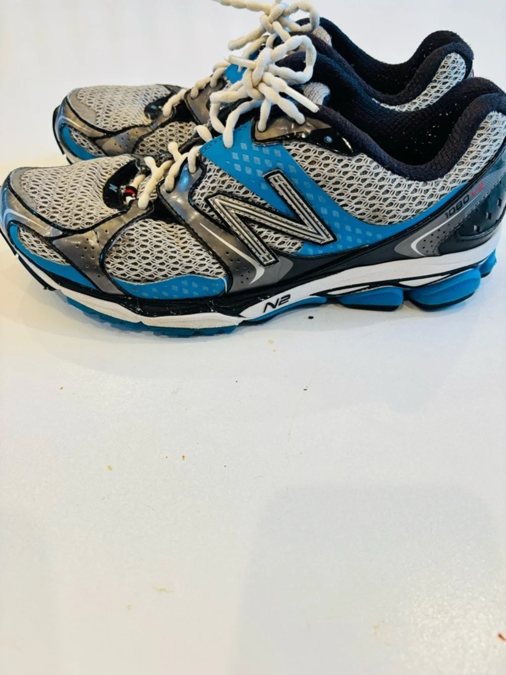 New Balance 1080 v2 Mens Blue and Gray Mesh Athletic Sneakers size 8